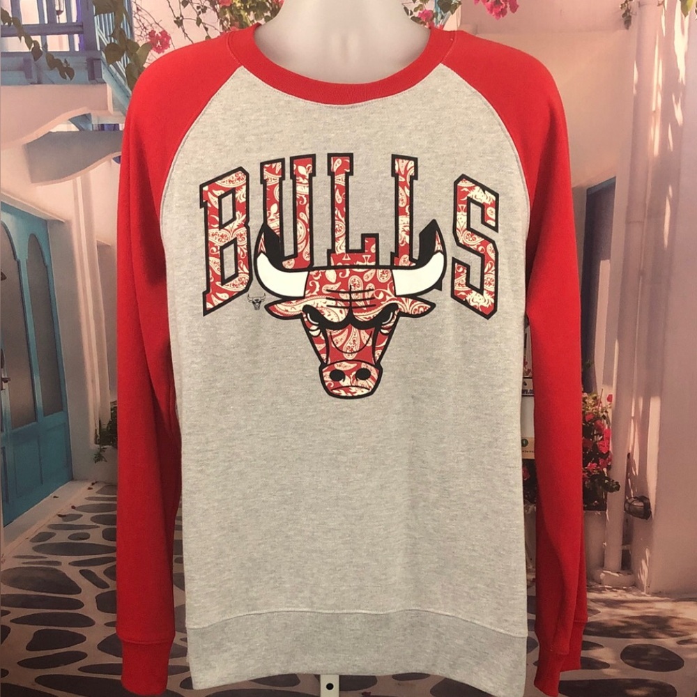 NWT Chicago Bulls Crewneck Sweatshirt